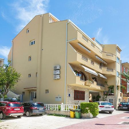Apartments Barba Tučepi Exterior foto