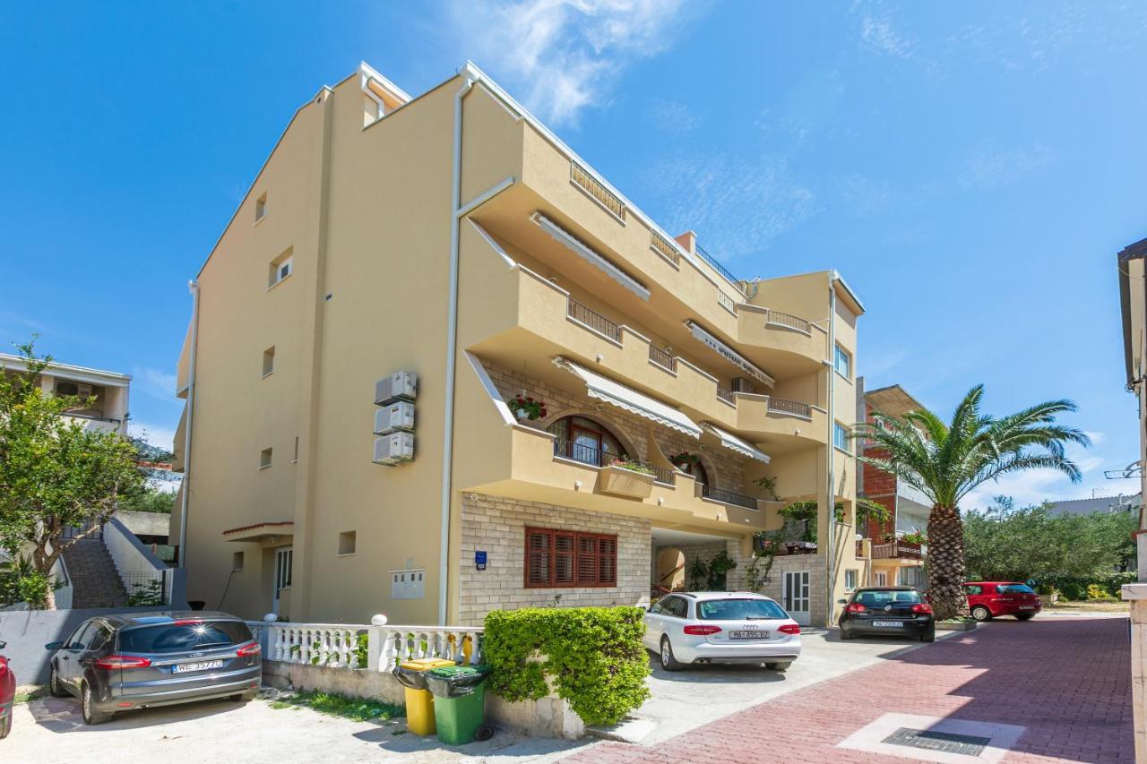 Apartments Barba Tučepi Exterior foto