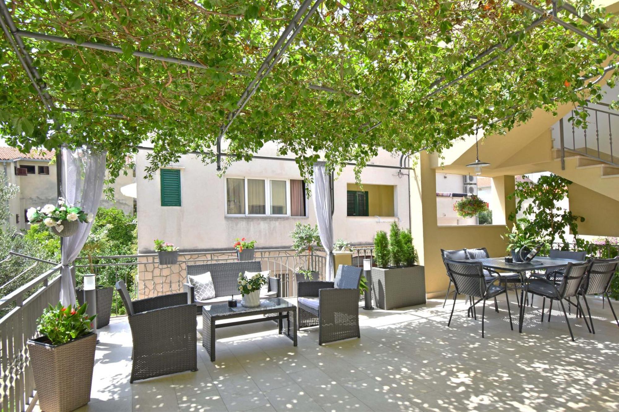 Apartments Barba Tučepi Exterior foto